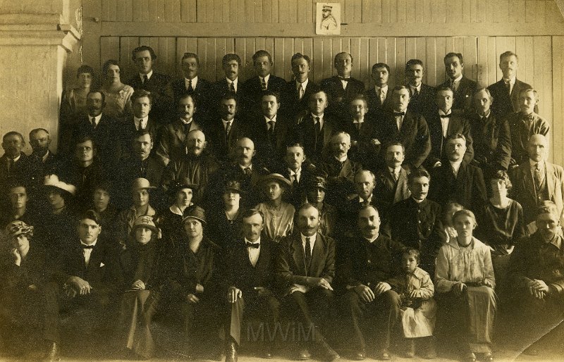 KKE 4360.jpg - Polacy w Charbirie, 1924 r.